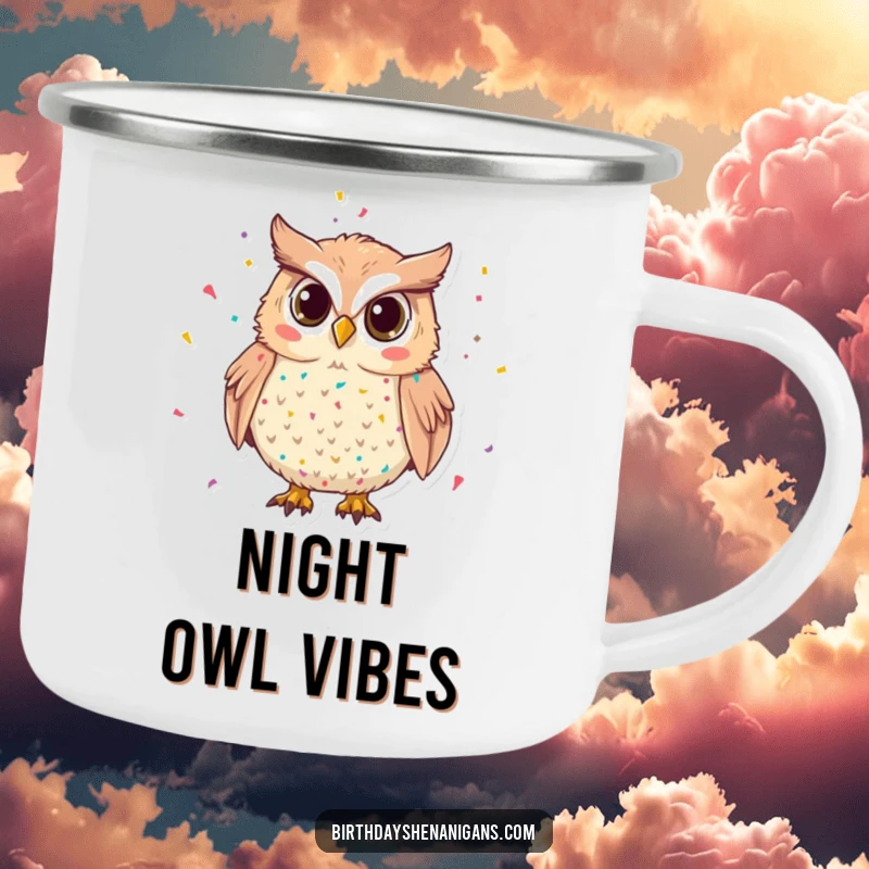 Funny Owl Camping Mug: A mischievous owl with confetti enjoys the outdoors, perfect for festive sips, a funny gift.